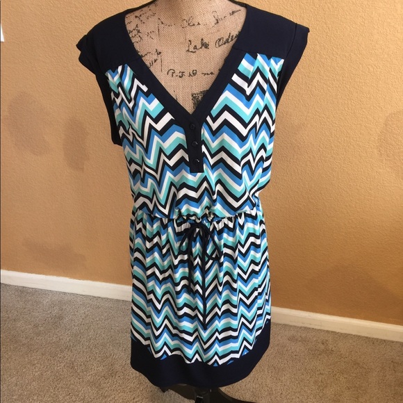Enfocus Studio Dresses & Skirts - NWOT EnFocus Sleeveless Chevron Mini